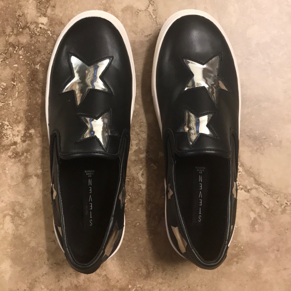 BRAND NEW Steve Madden Giggy SlipOn Star Sneaker